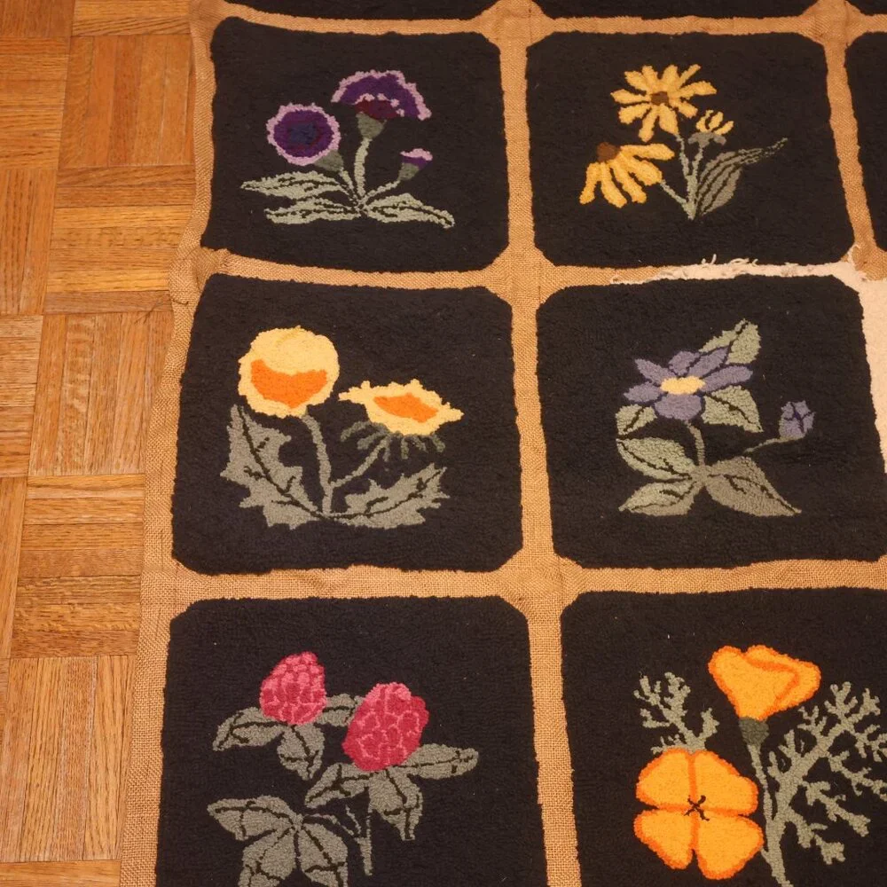Vintage Hand-Hooked Floral Rug 56x35 Primitive Cottage Core Area Mat